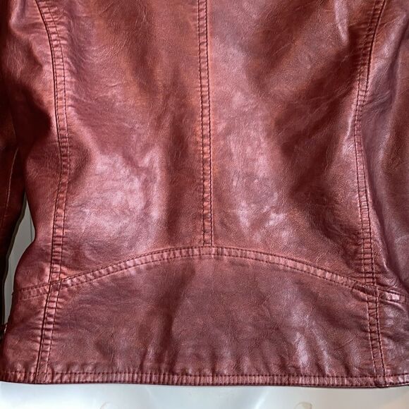 Maurice’s jacket  - Picture 7 of 9